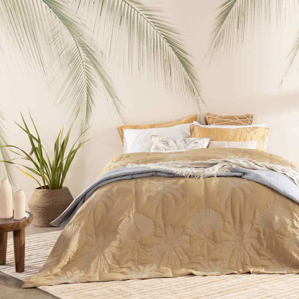 Cubrecama Quilt Bordado Jungle 2 Plazas Camel