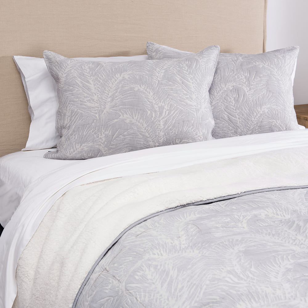 Cubrecama Jacquard Sherpa Palm Super King Perla