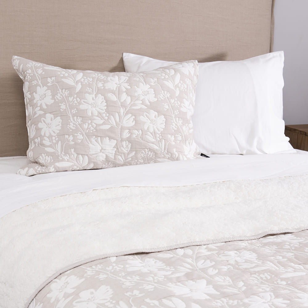 Cubrecama Jacquard Sherpa Fleur 1.5 Plazas Beige