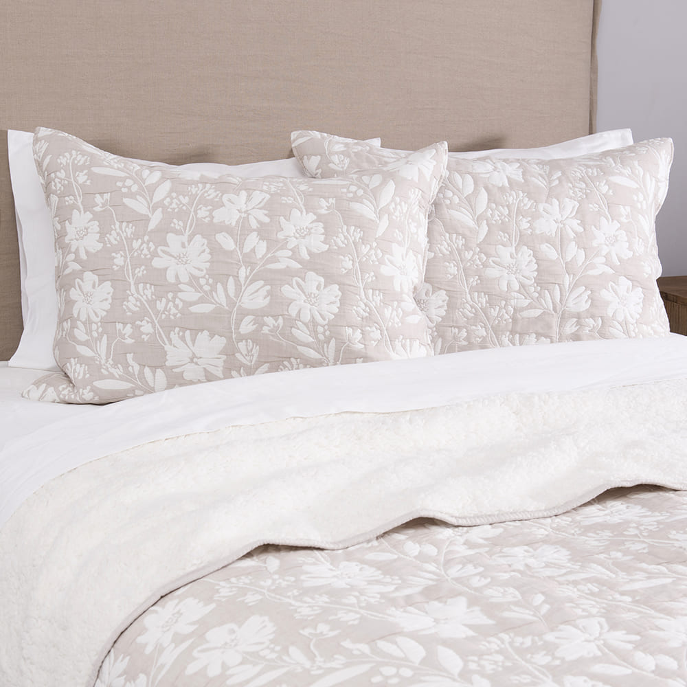 Cubrecama Jacquard Sherpa Fleur 2 Plazas Beige