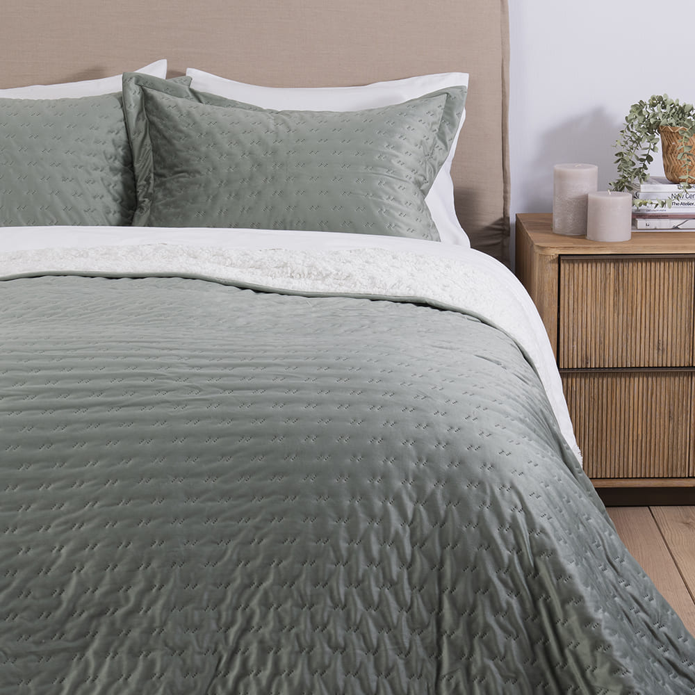 Cubrecama Quilt Velvet Sherpa Jiro 1.5 Plazas Verde