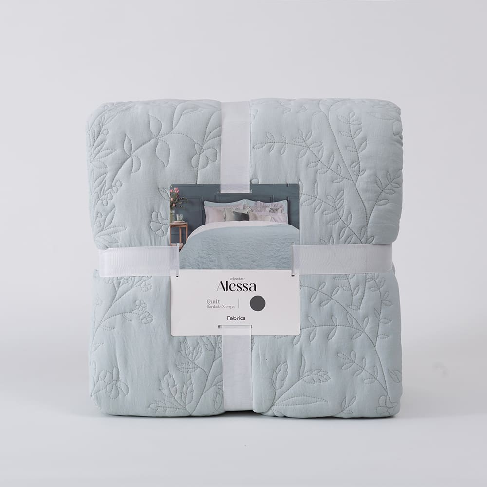 Cubrecama Quilt Bordado Sherpa Lavanda King Celeste