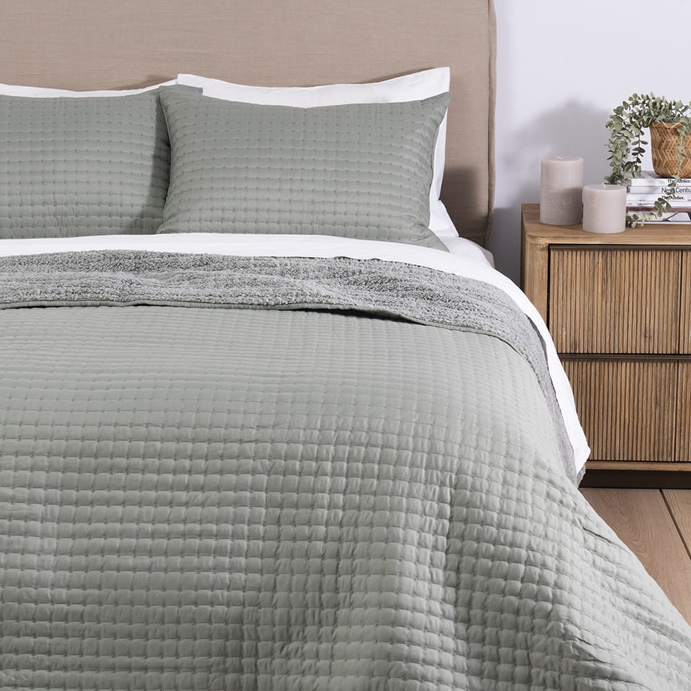 Cubrecama Quilt Lineal Sherpa 1.5 Plazas Verde