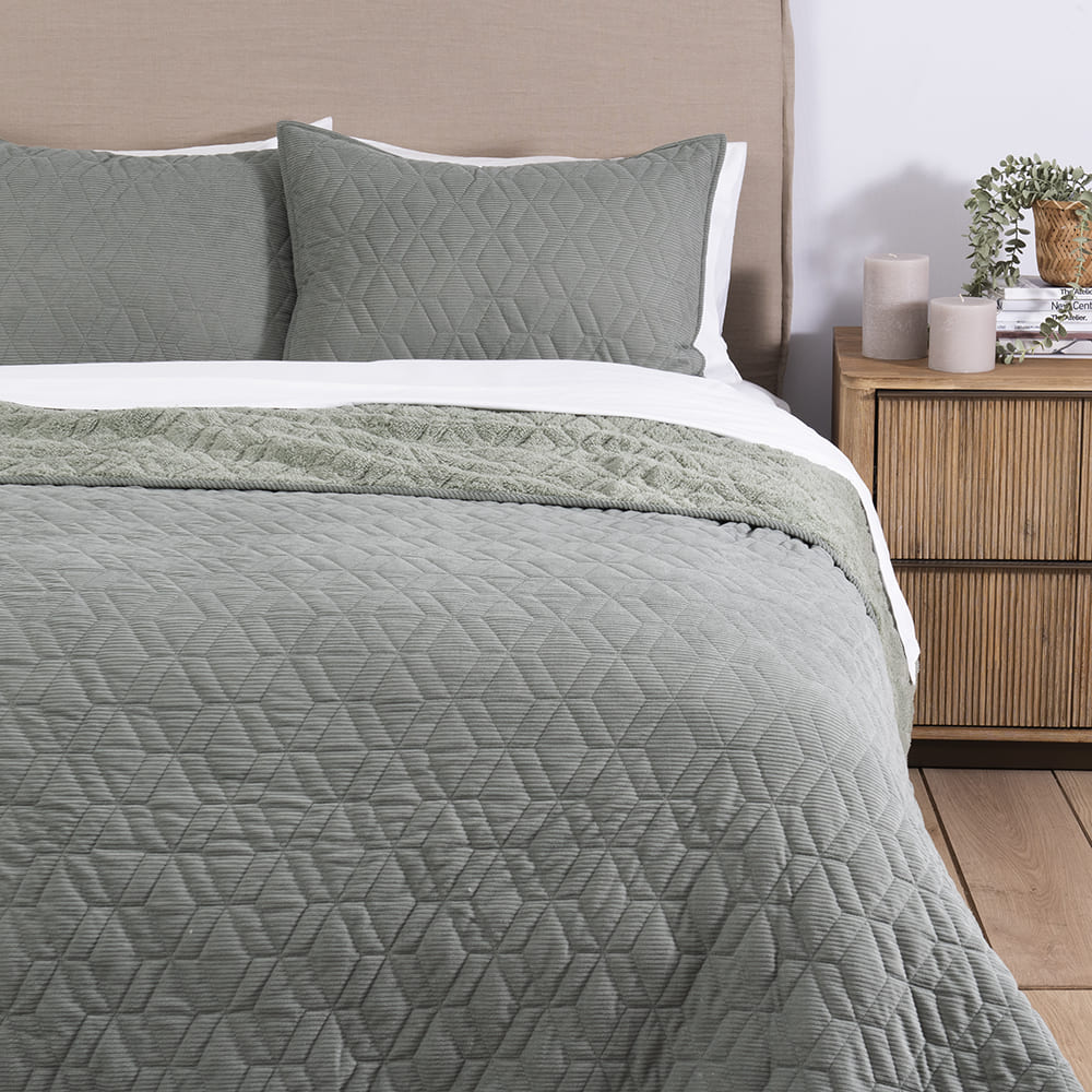 Cubrecama Quilt Corduroy Sherpa 2 Plazas Verde