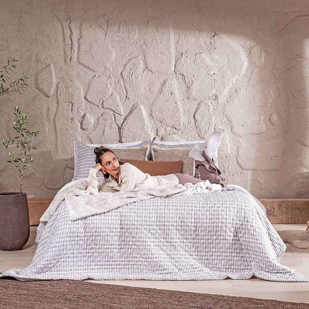 Cubrecama Quilt Estampado Sherpa Drecera 2 Plazas Gris