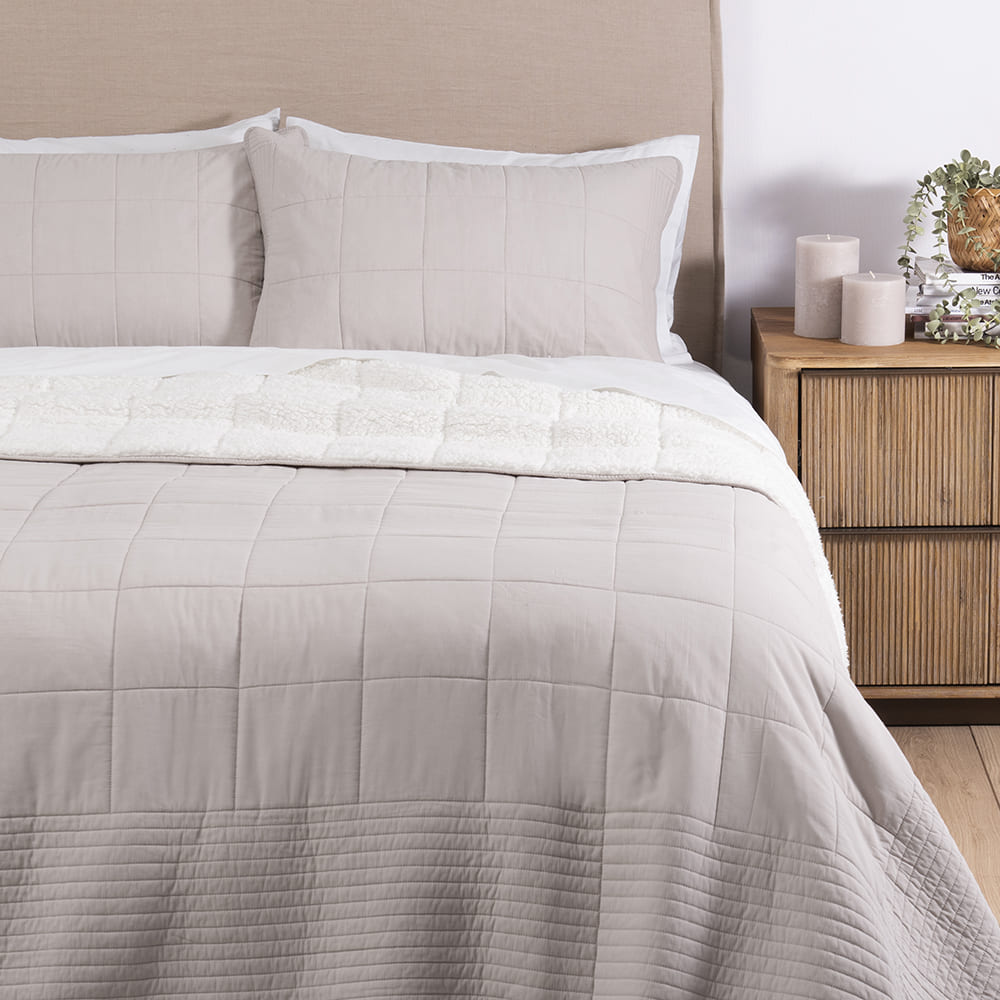 Cubrecama Quilt Louis Sherpa 2 Plazas Arena