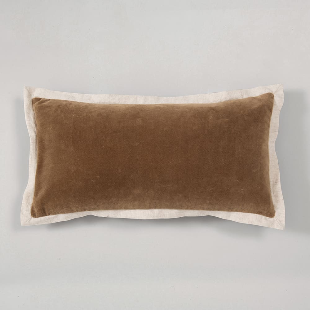 Cojín Velvet Borde Camel