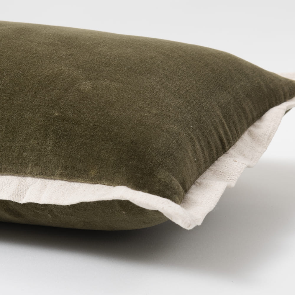 Cojín Velvet Borde Verde