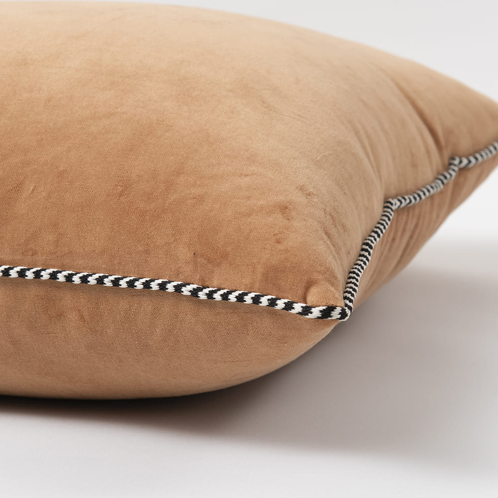 Cojín Velvet Pipe Beige