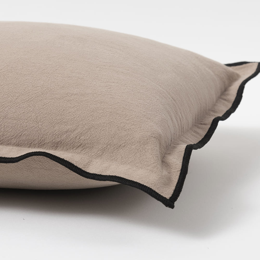 Cojín Lino Borde Beige
