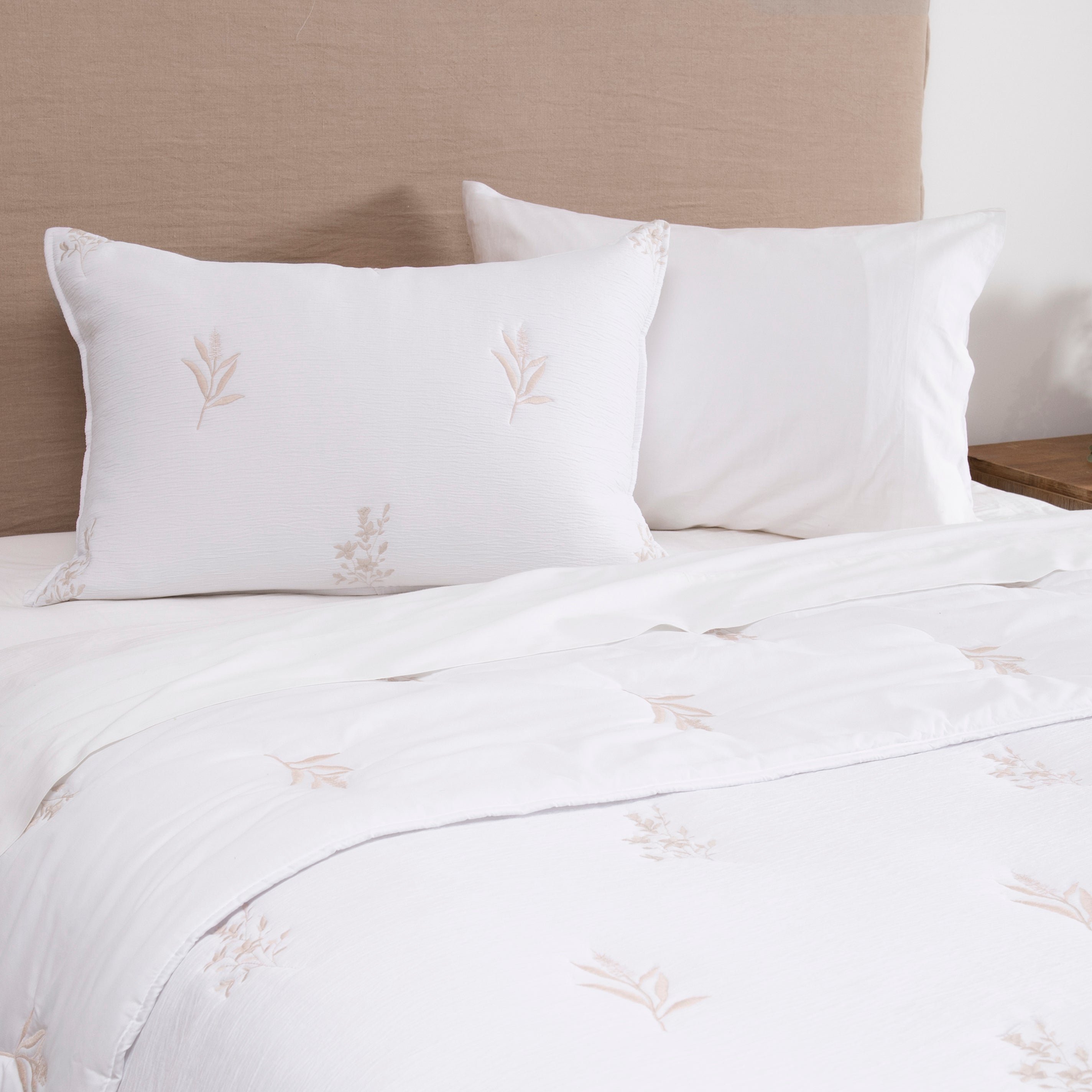 Cubrecama Quilt Bordado Espiga 1.5 Plazas Blanco