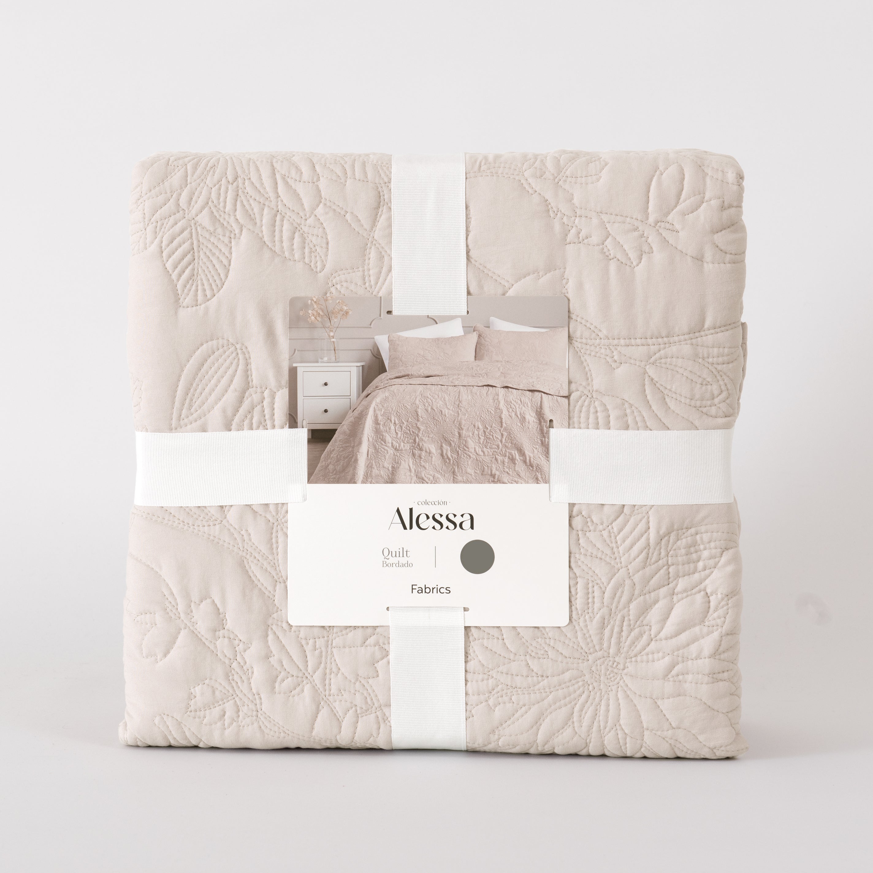 Cubrecama Quilt Bordado Camelia Super King Beige