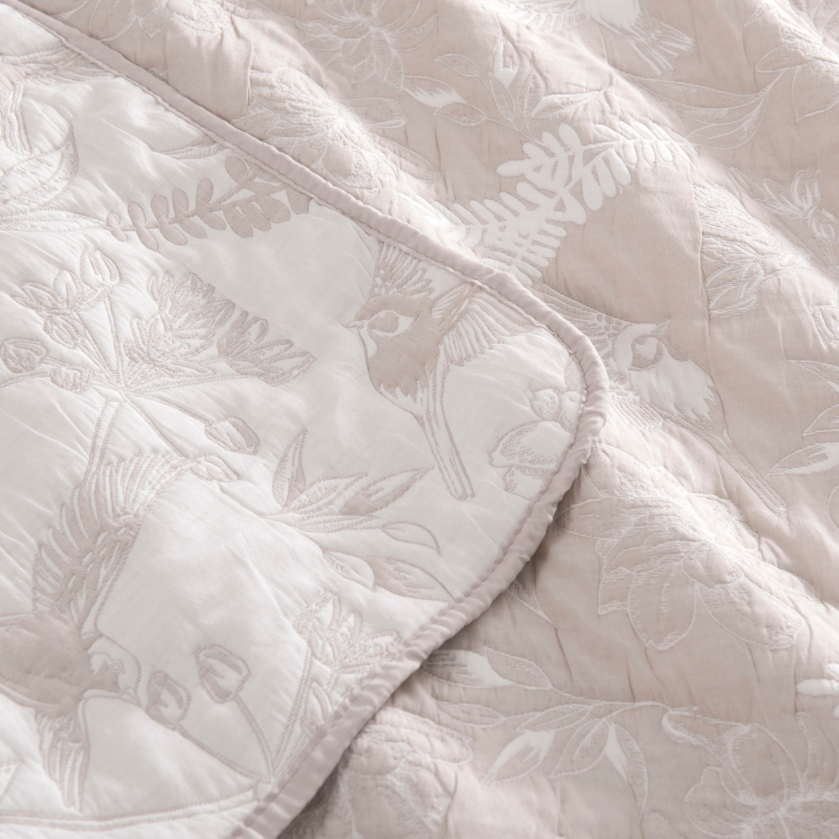 Cubrecama Quilt Jacquard Canari Super King Beige