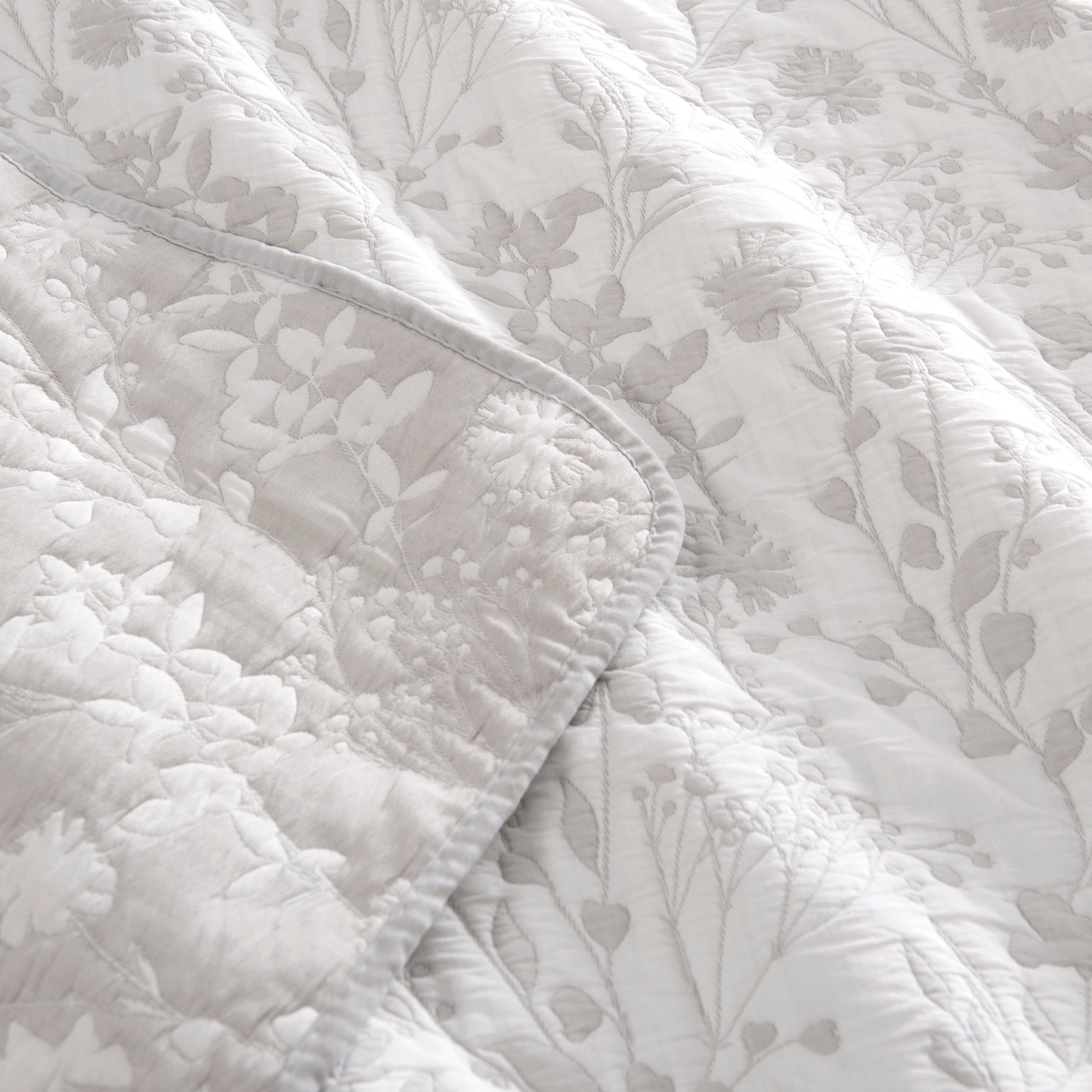 Cubrecama Quilt Jacquard Bois 1.5 Plazas Gris