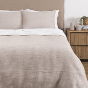 Cubrecama Quilt Jacquard Liso King Beige