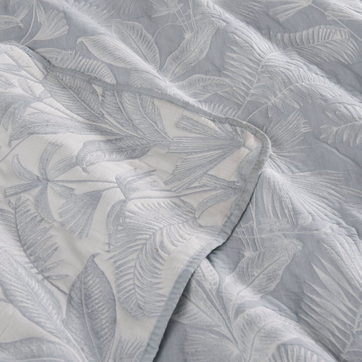 Cubrecama Quilt Jacquard Eva King Celeste