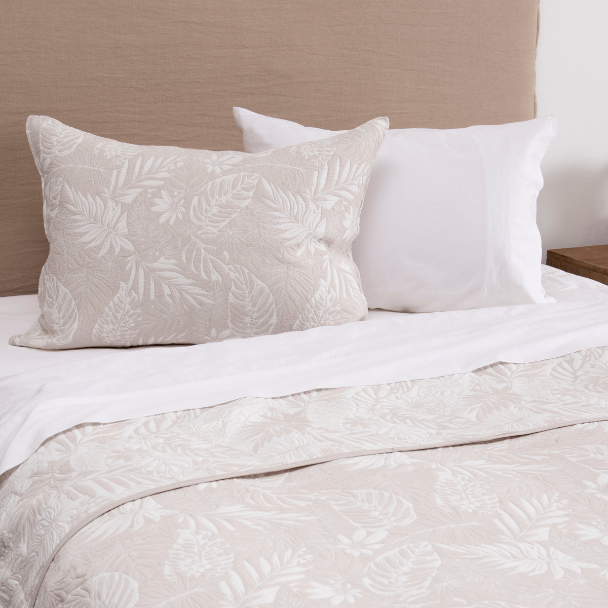 Cubrecama Quilt Jacquard Hana 1.5 Plazas Beige