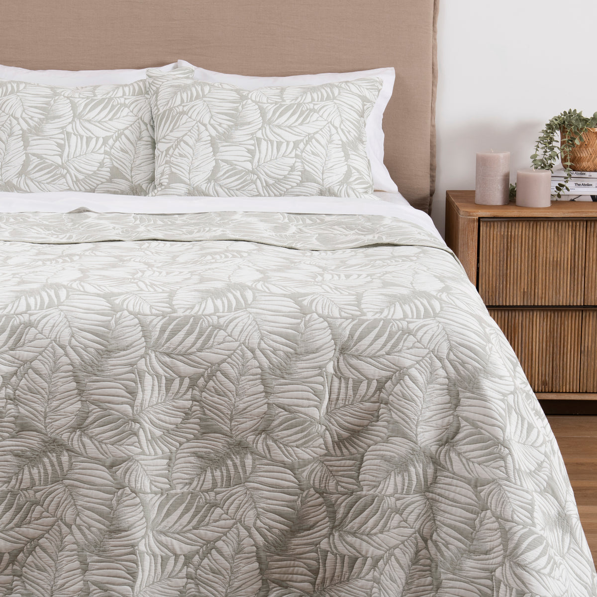 Cubrecama Quilt Jacquard Eli King Verde