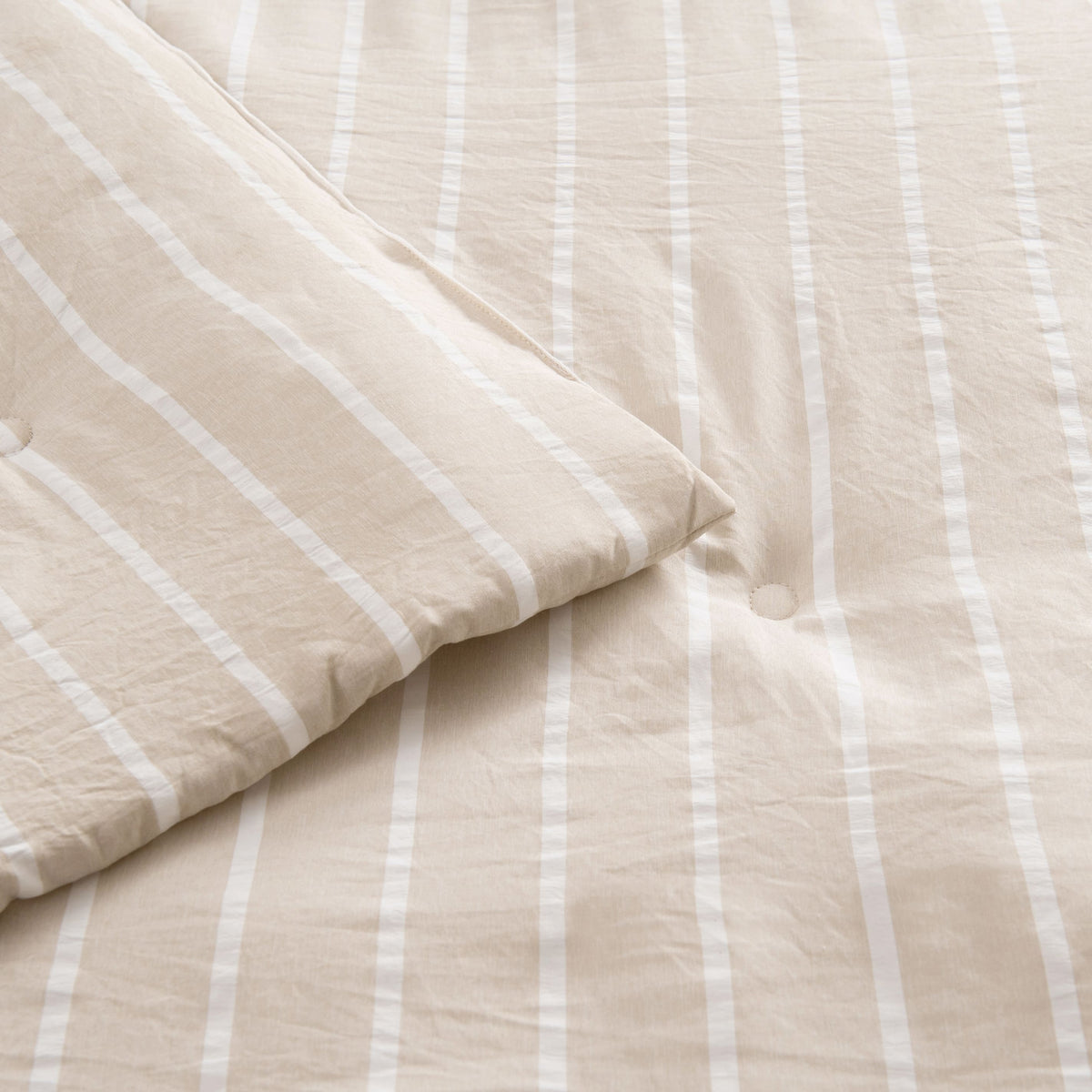 Piecera Stripes Beige
