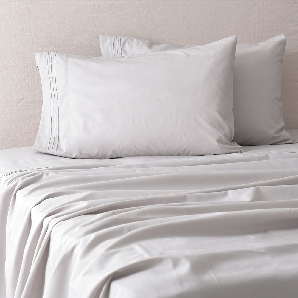 Sábana 200 Hilos Antonieta King Gris Perla