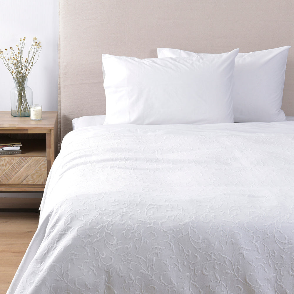 Cubrecama Matelasse Edith 1.5 Plazas Blanco