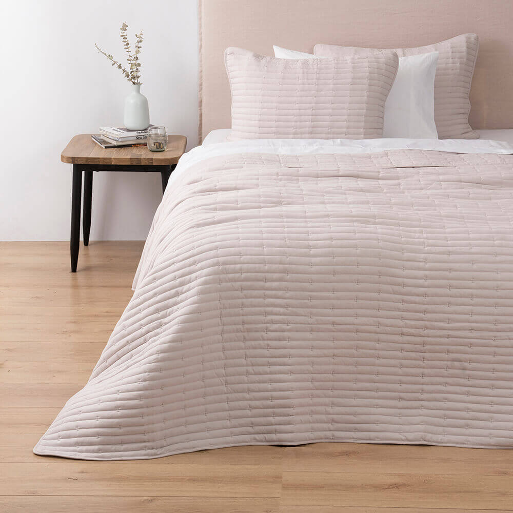 Cubrecama Quilt Renato King Arena