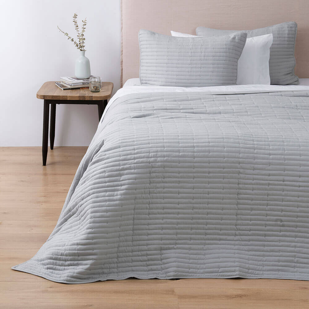 Cubrecama Quilt Renato King Gris