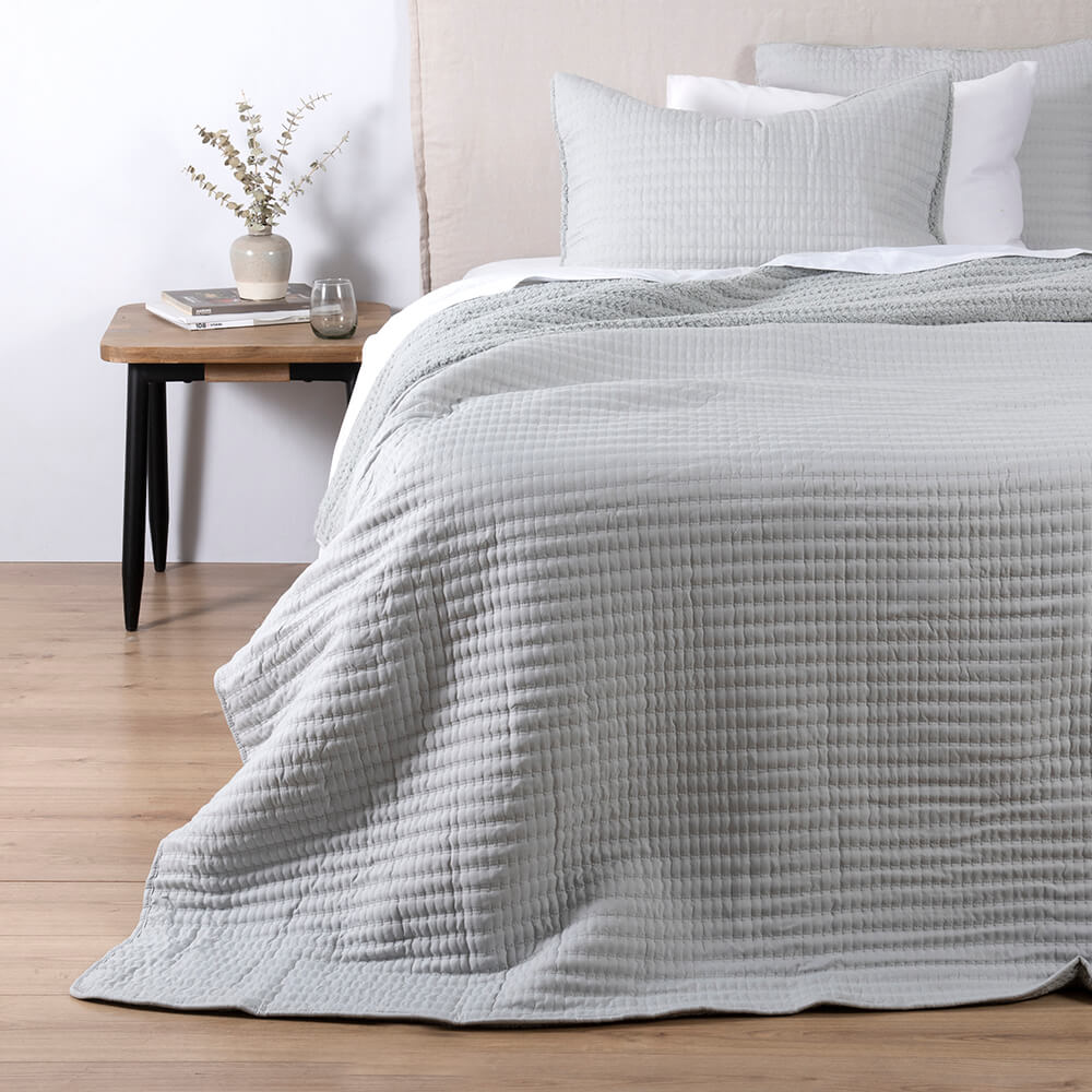 Cubrecama Quilt Lineal Sherpa 2 Plazas Perla