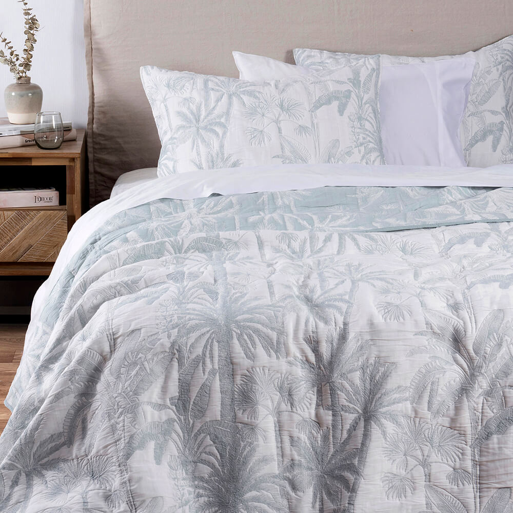 Cubrecama Quilt Jacquard Palms Super King Celeste