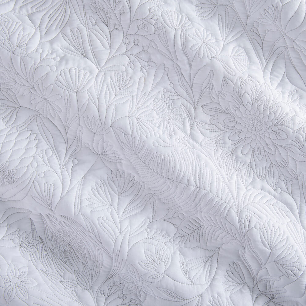 Cubrecama Quilt Bordado Amanda 1.5 Plazas Blanco