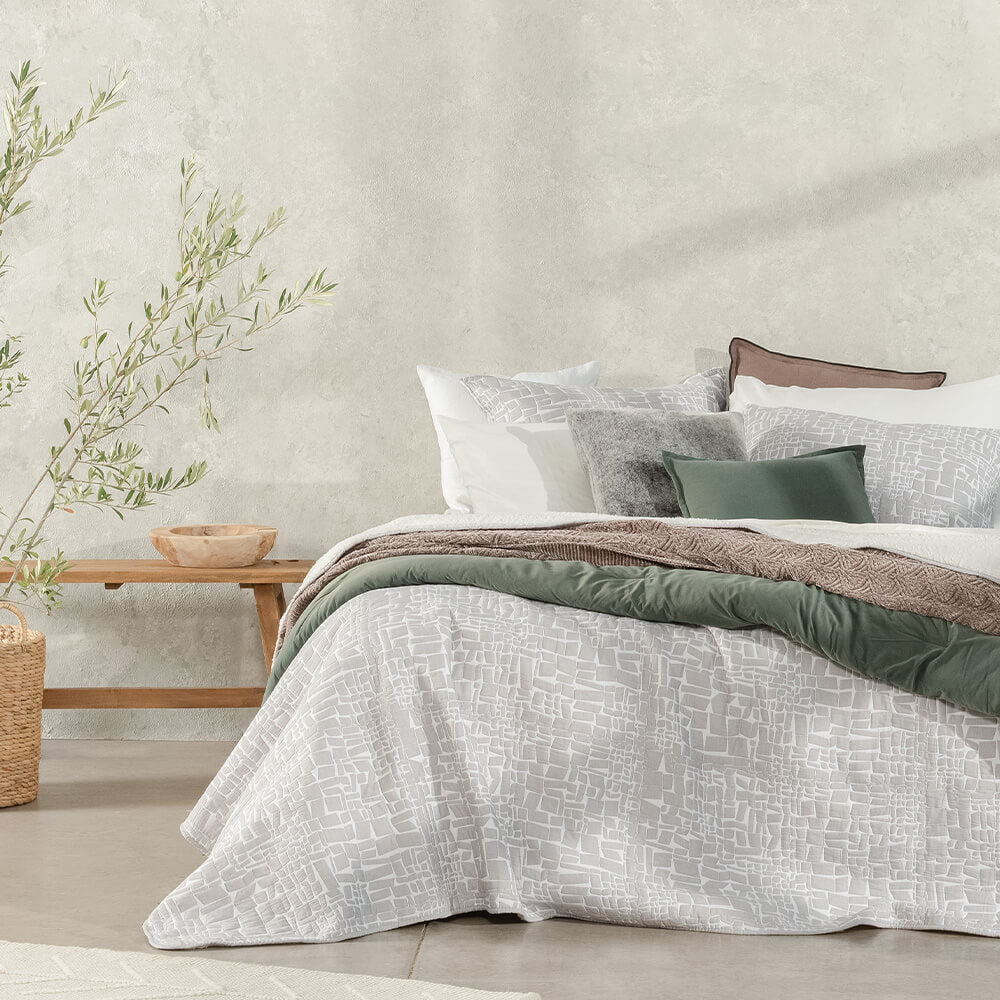 Cubrecama Jacquard Sherpa Nantes Super King Gris