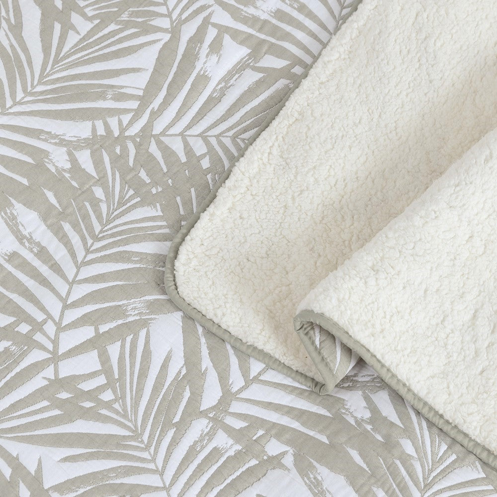 Cubrecama Jacquard Sherpa Niza Super King Verde