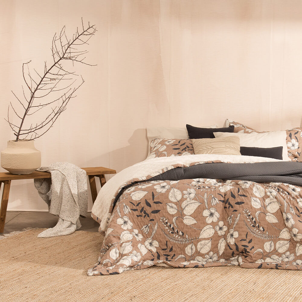 Cubrecama Quilt Estampado Sherpa Bosque 1.5 Plazas Camel