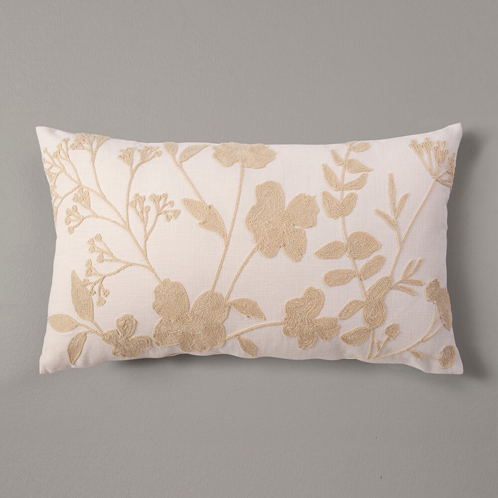 Cojín Bordado Adriana Crudo