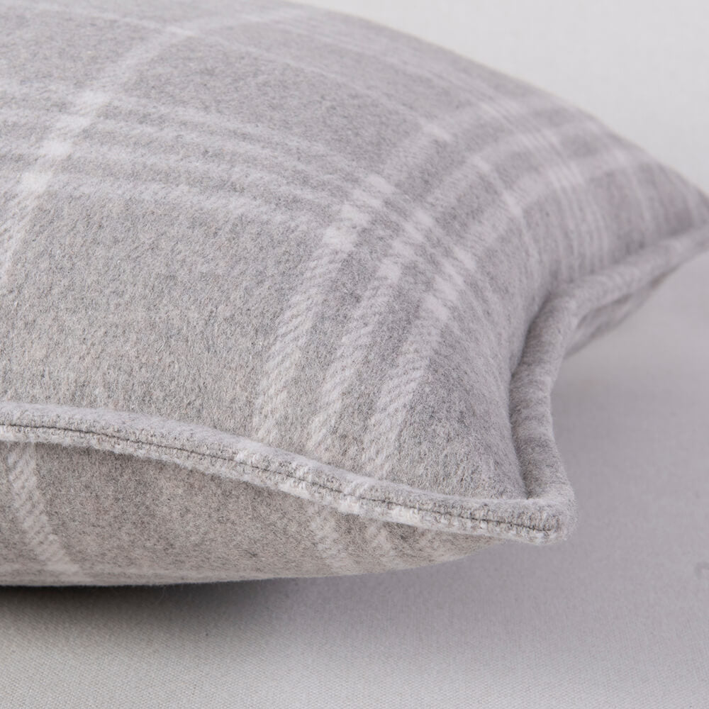 Cojín Escocés Gris