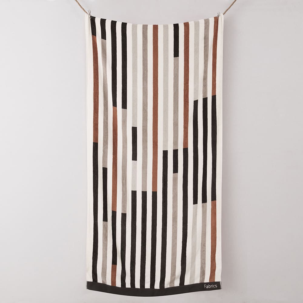 Toalla Playa Jacquard Geo Negro