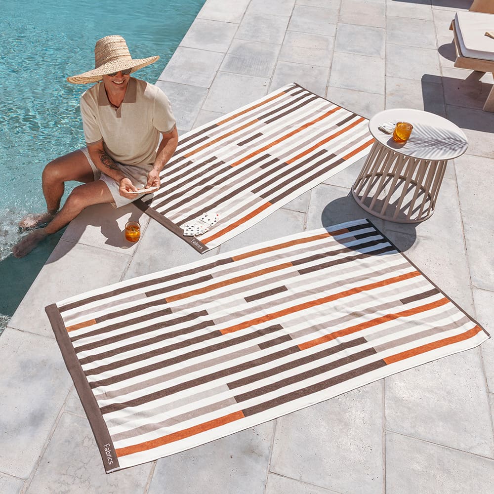 Toalla Playa Jacquard Geo Negro