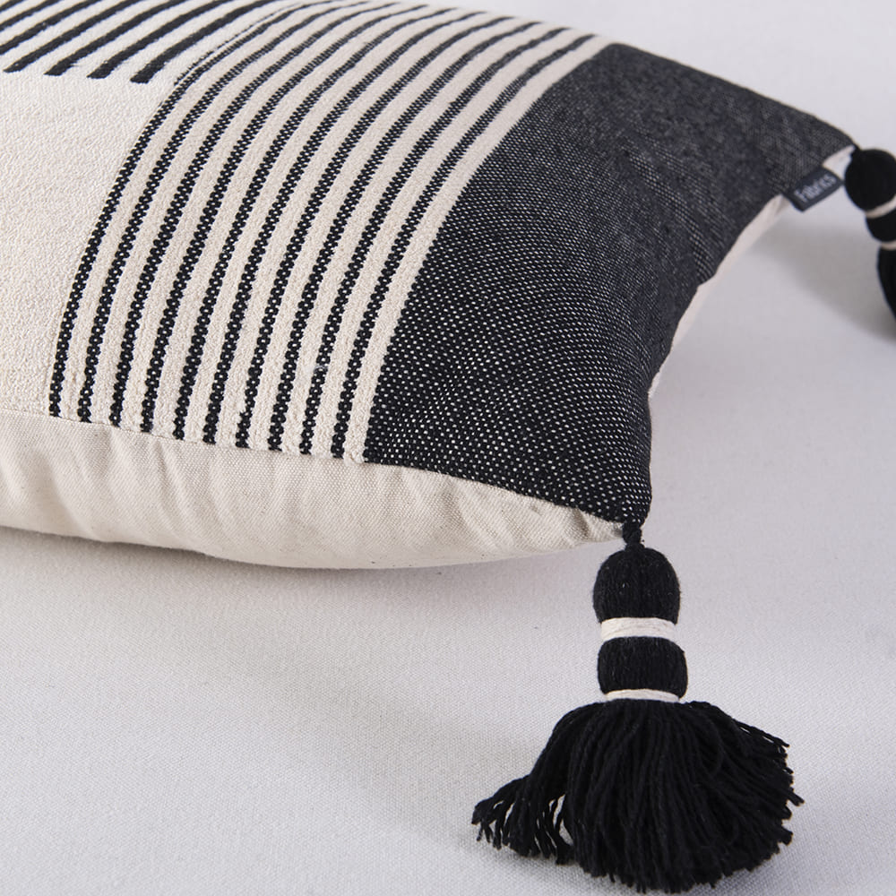 Cojín Tejido 45x45cm Arush Negro