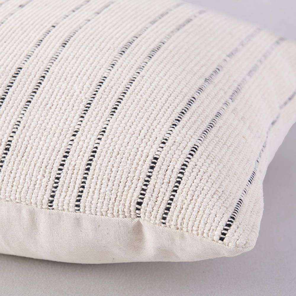 Cojín Tejido 45x45cm Avtar Crudo