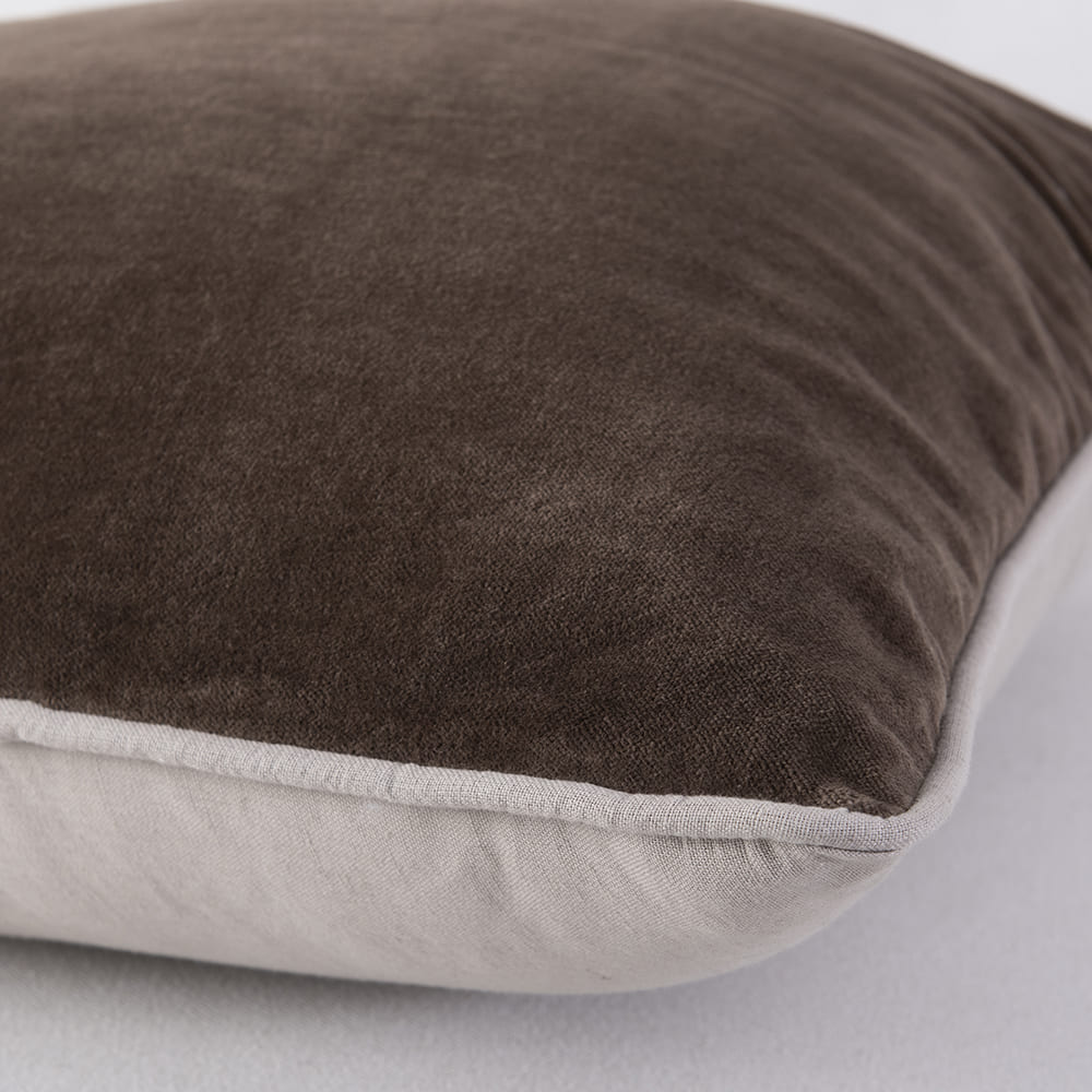 Cojín Velvet 45x45cm Agra Café