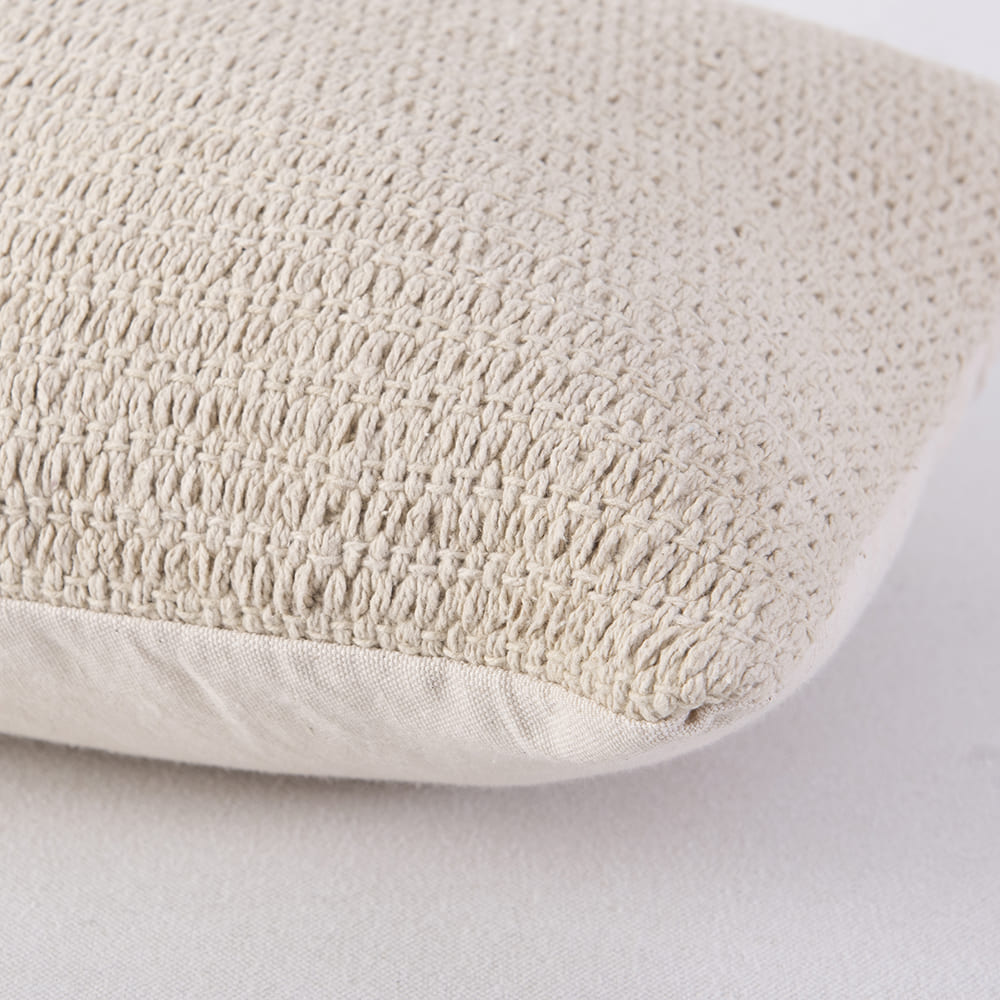 Cojín Tejido 30x50cm Kalu Negro