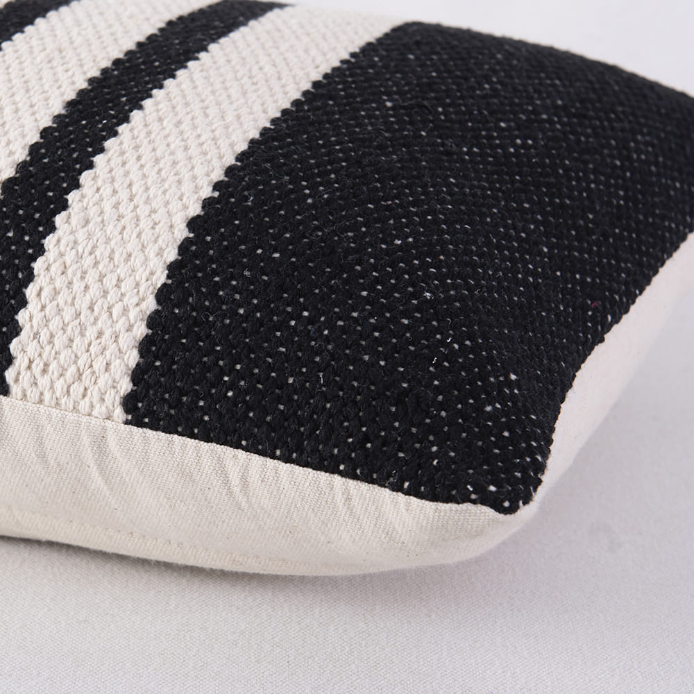 Cojín Tejido 30x50cm Navil Negro