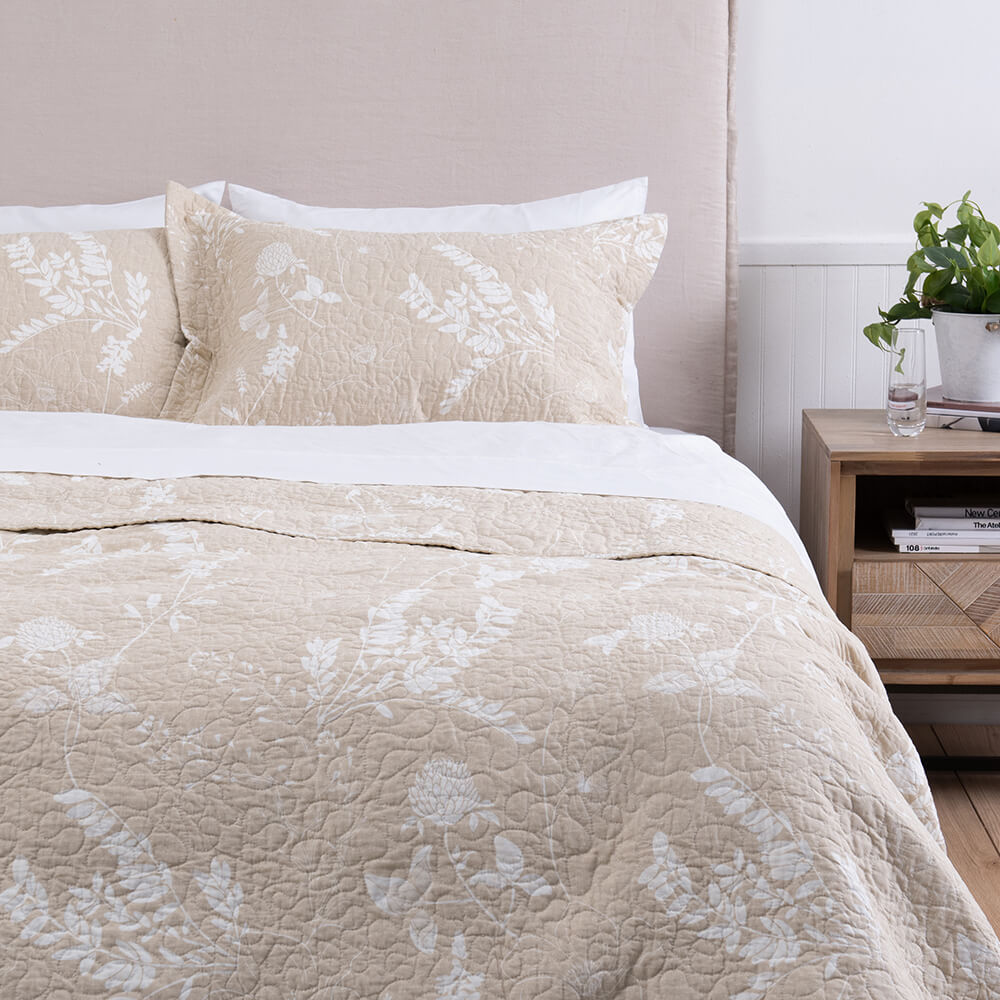 Cubrecama Quilt Estampado King Ana Beige