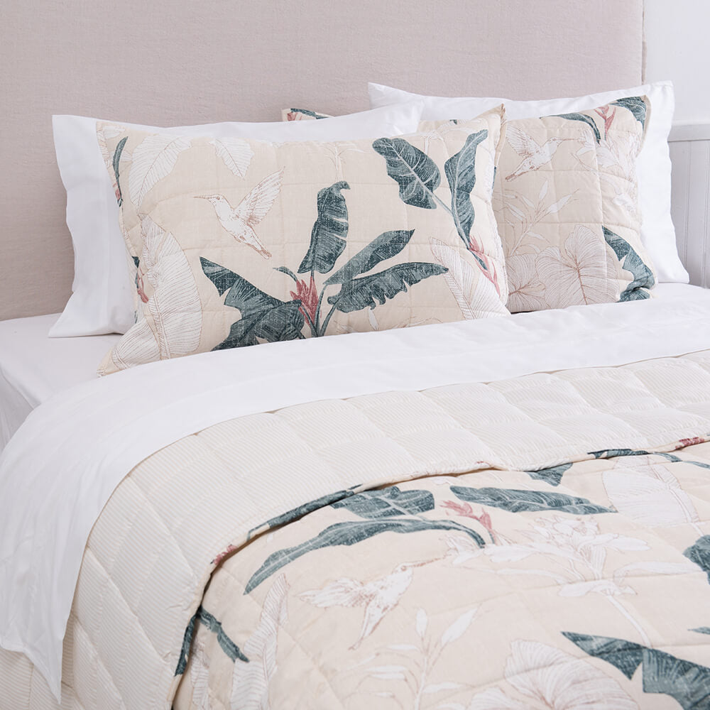 Cubrecama Quilt Estampado Tahí King Beige