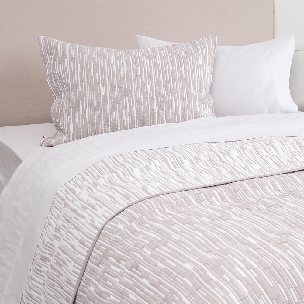 Cubrecama Quilt Jacquard Lorenzo 1.5 Plazas Beige