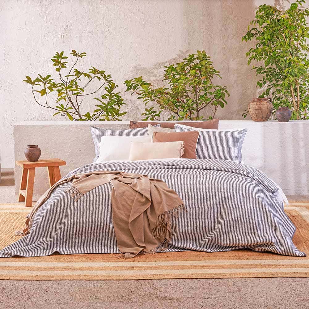 Cubrecama Quilt Jacquard Enzo 1.5 Plazas Gris