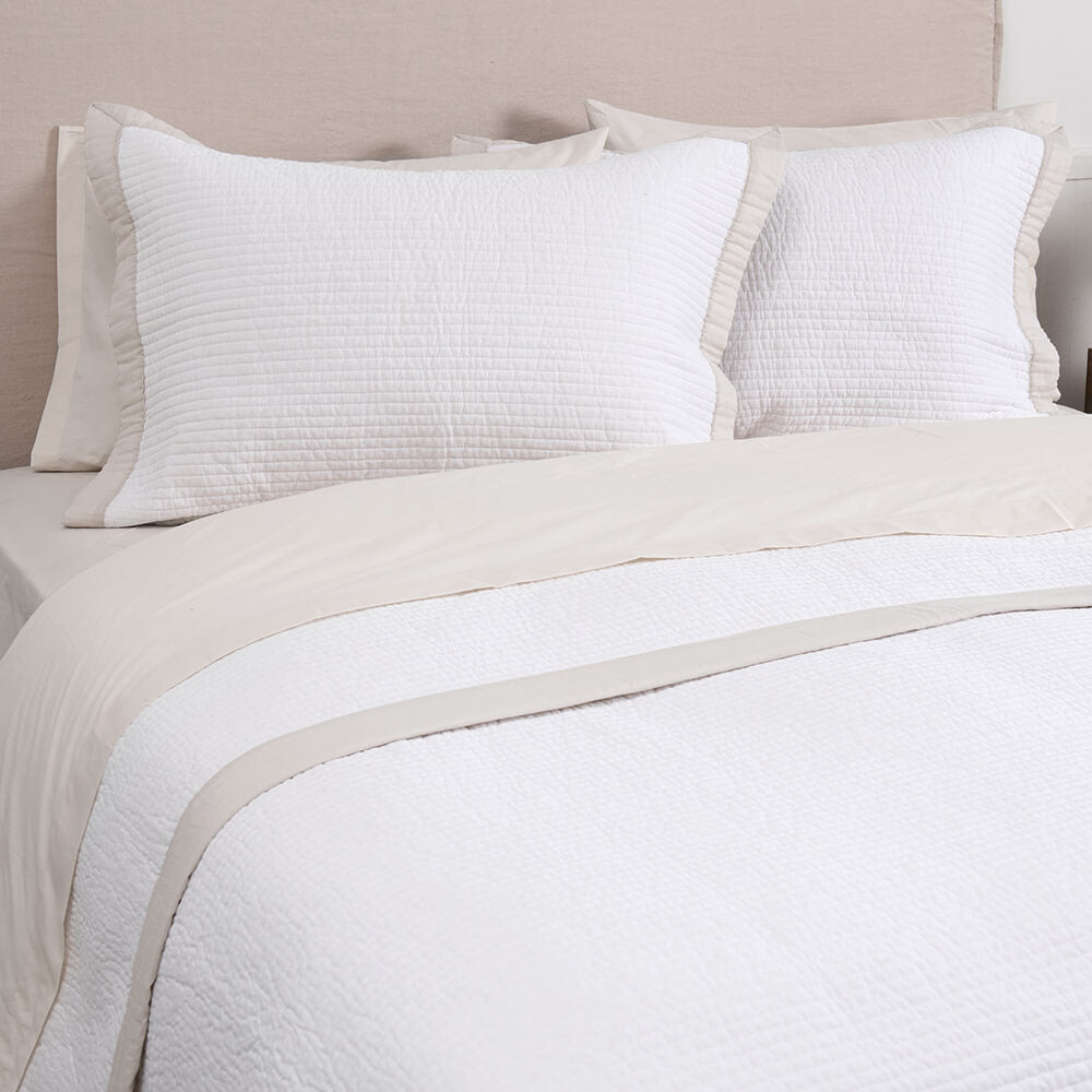 Cubrecama Quilt Borde 2 Plazas Beige