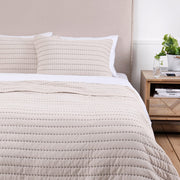 Cubrecama Quilt Lorenzo 1.5 Plazas Beige