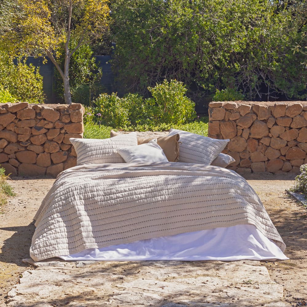 Cubrecama Quilt Lorenzo Super King Beige