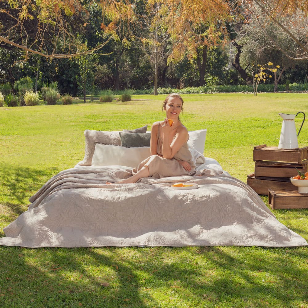 Cubrecama Quilt Larisa Super King Beige